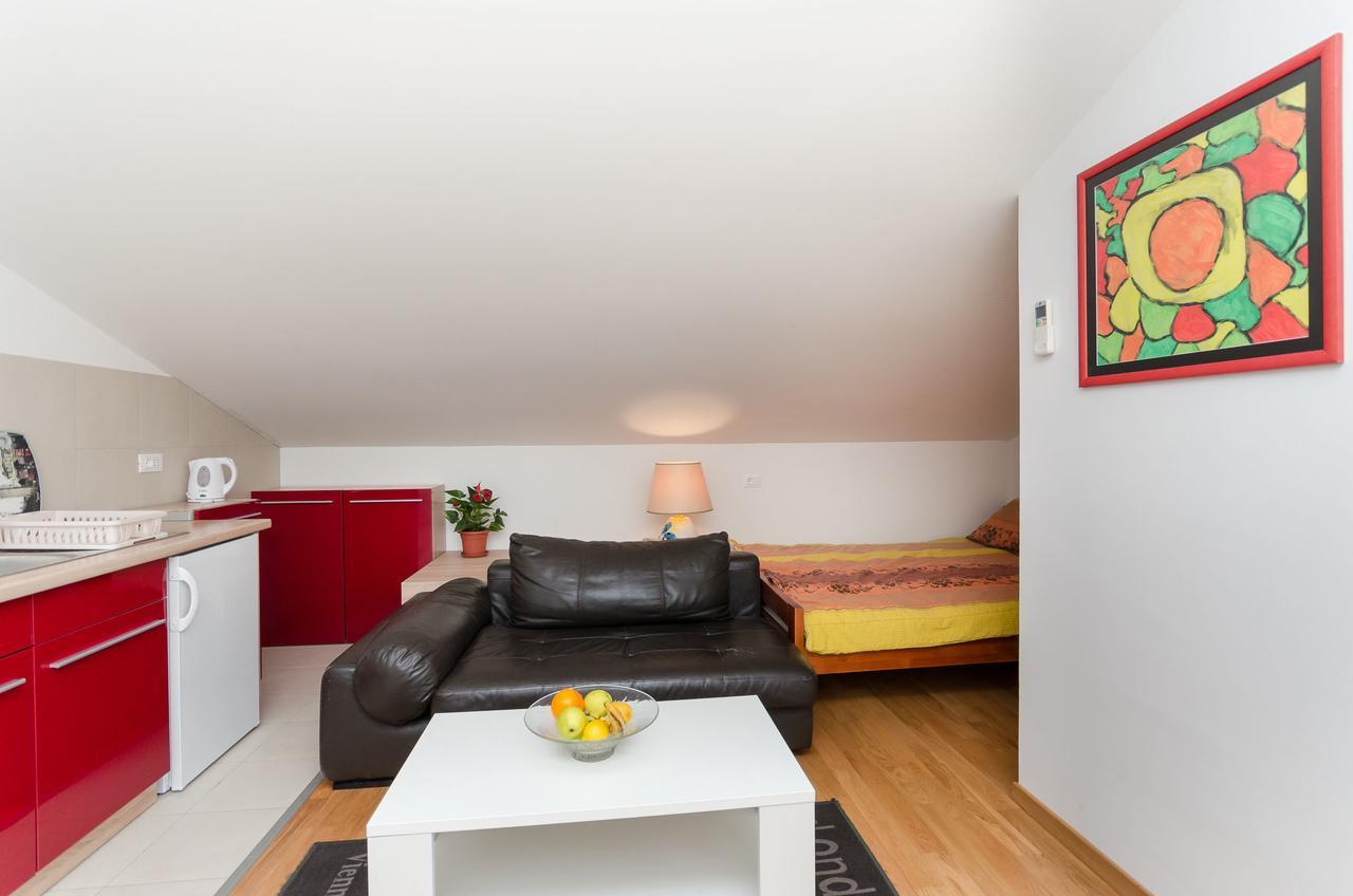 Apartment Goran Ровінь Екстер'єр фото