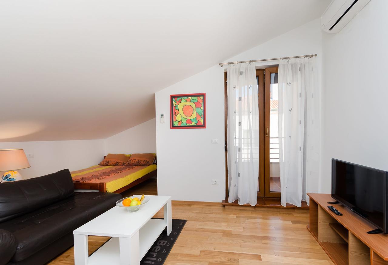 Apartment Goran Ровінь Екстер'єр фото