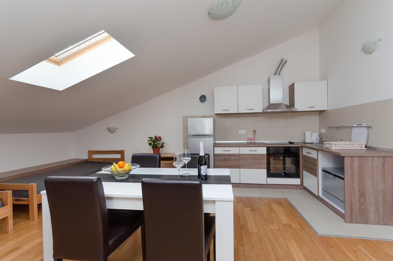 Apartment Goran Ровінь Екстер'єр фото