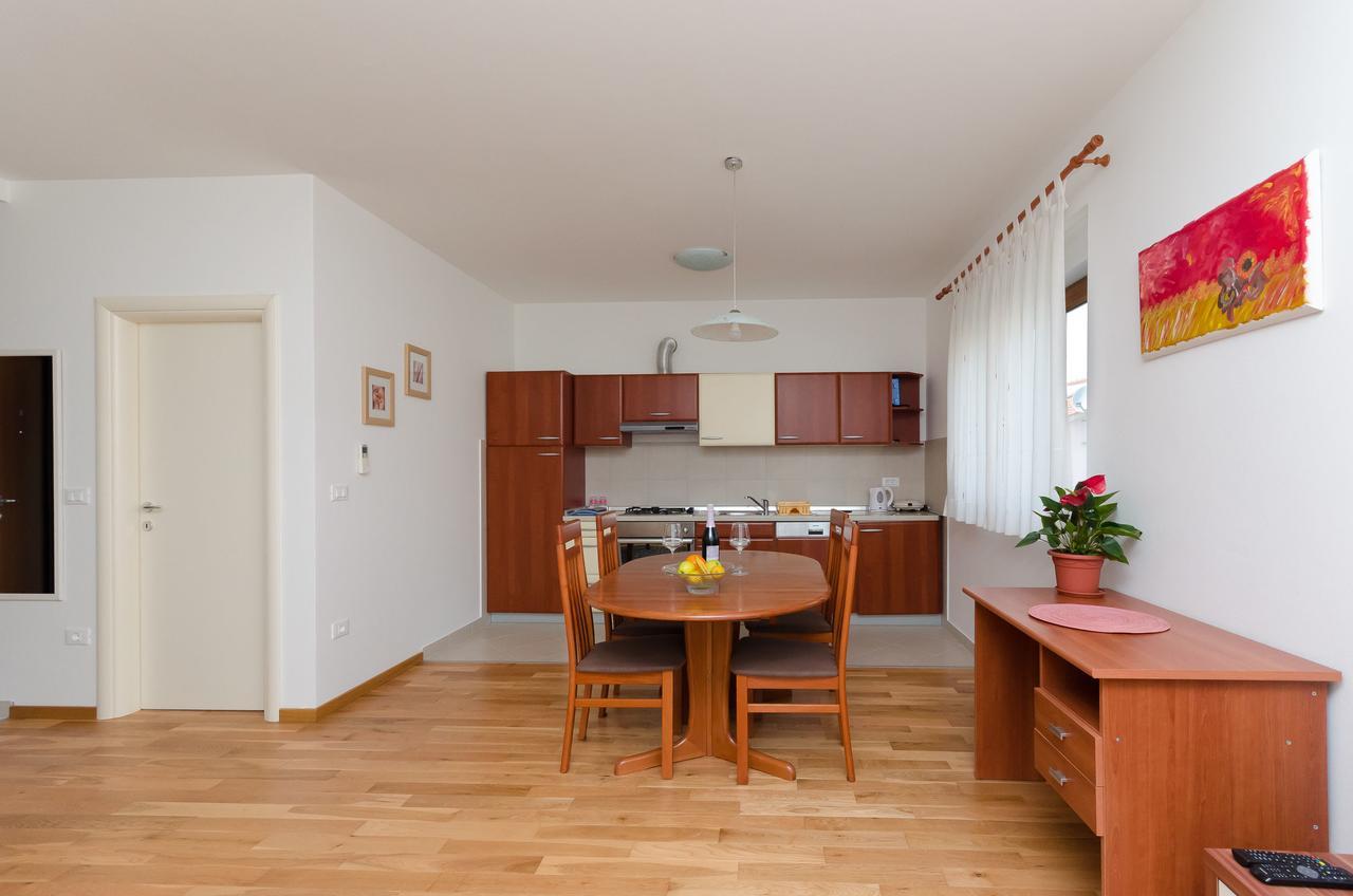 Apartment Goran Ровінь Екстер'єр фото