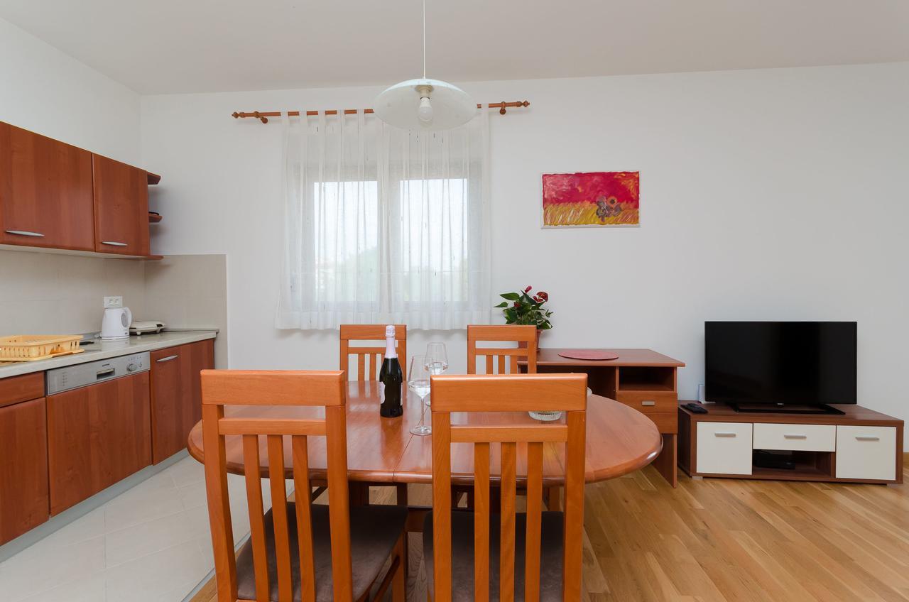 Apartment Goran Ровінь Екстер'єр фото