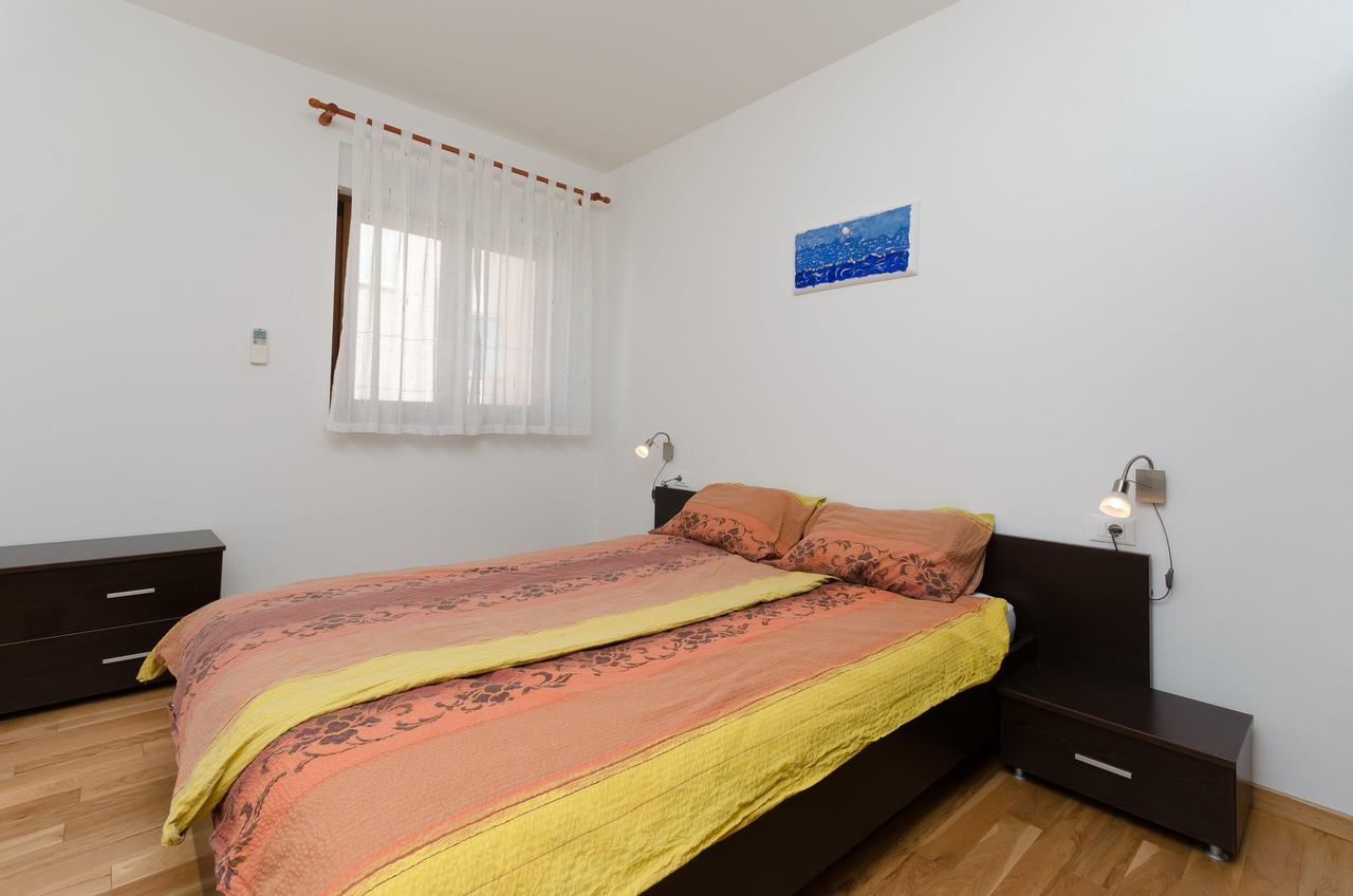 Apartment Goran Ровінь Екстер'єр фото