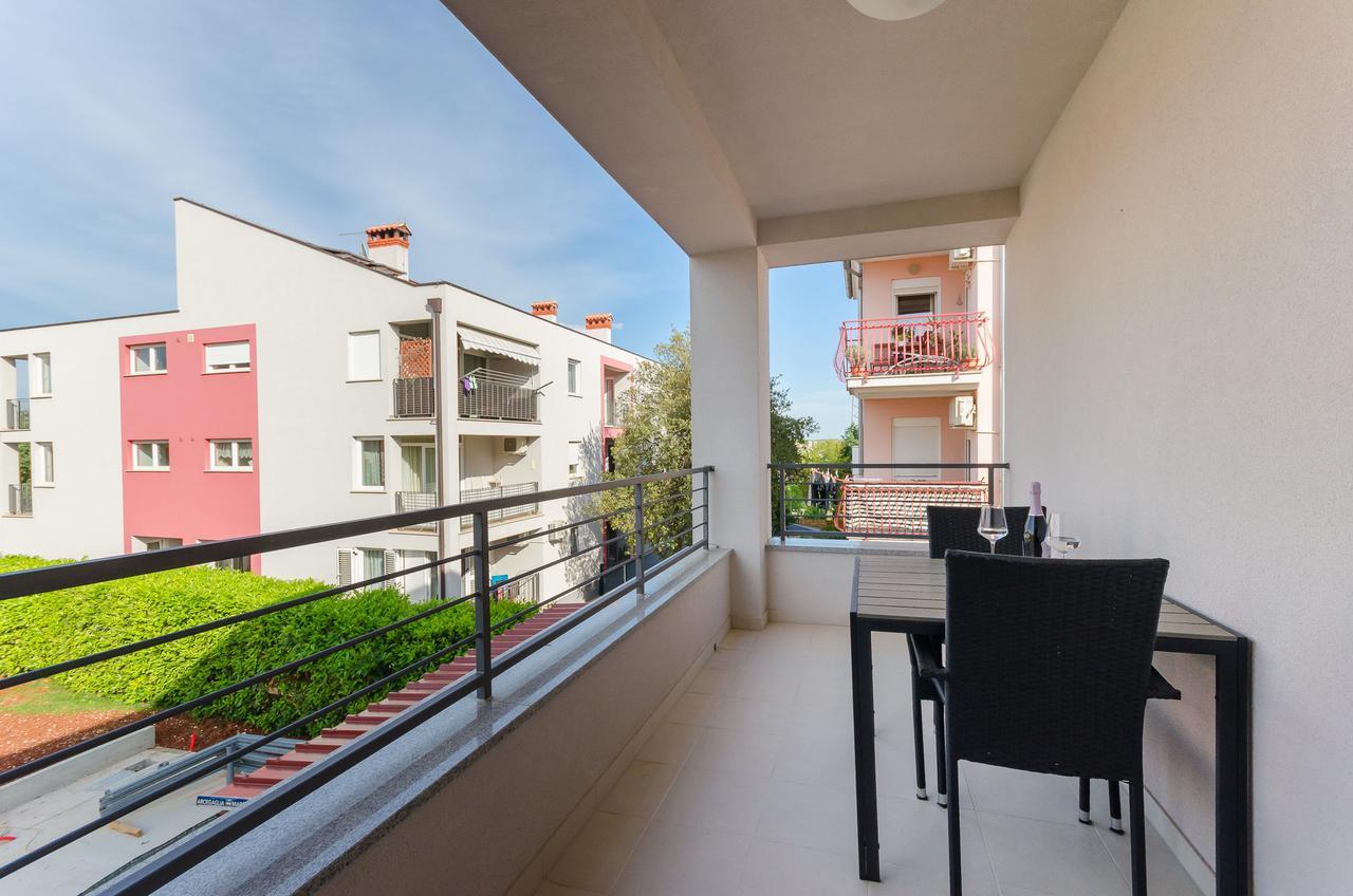 Apartment Goran Ровінь Екстер'єр фото