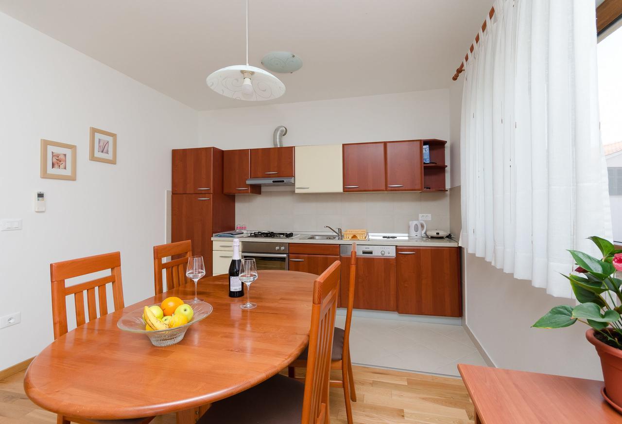 Apartment Goran Ровінь Екстер'єр фото